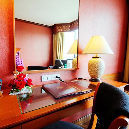 The Empress Hotel - Sha Extra Plus Chiang Mai Bagian luar foto