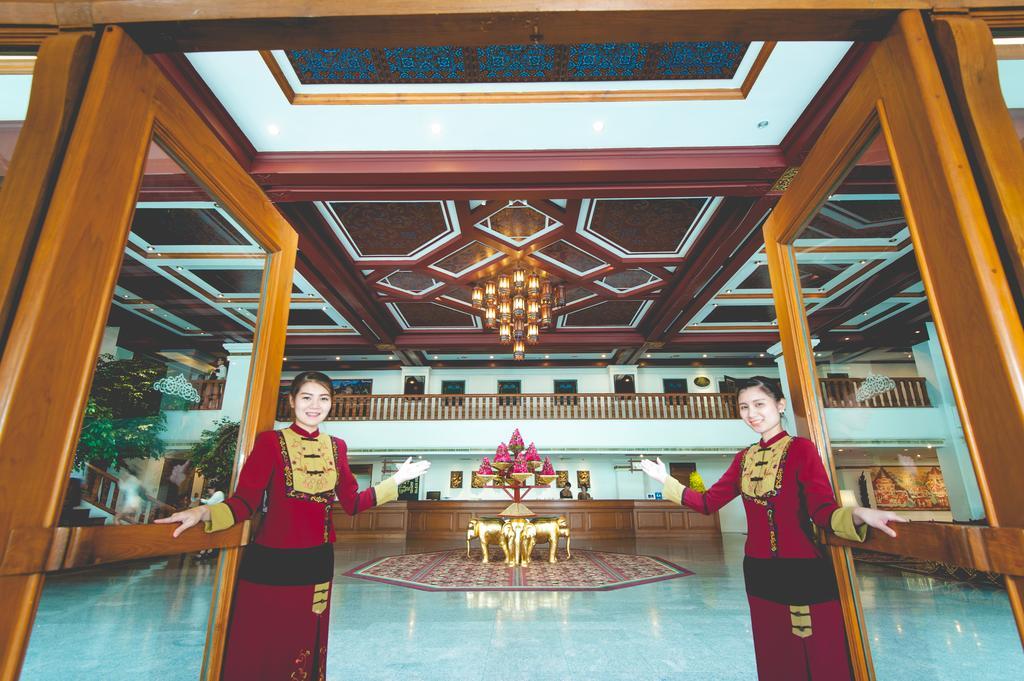 The Empress Hotel - Sha Extra Plus Chiang Mai Bagian luar foto