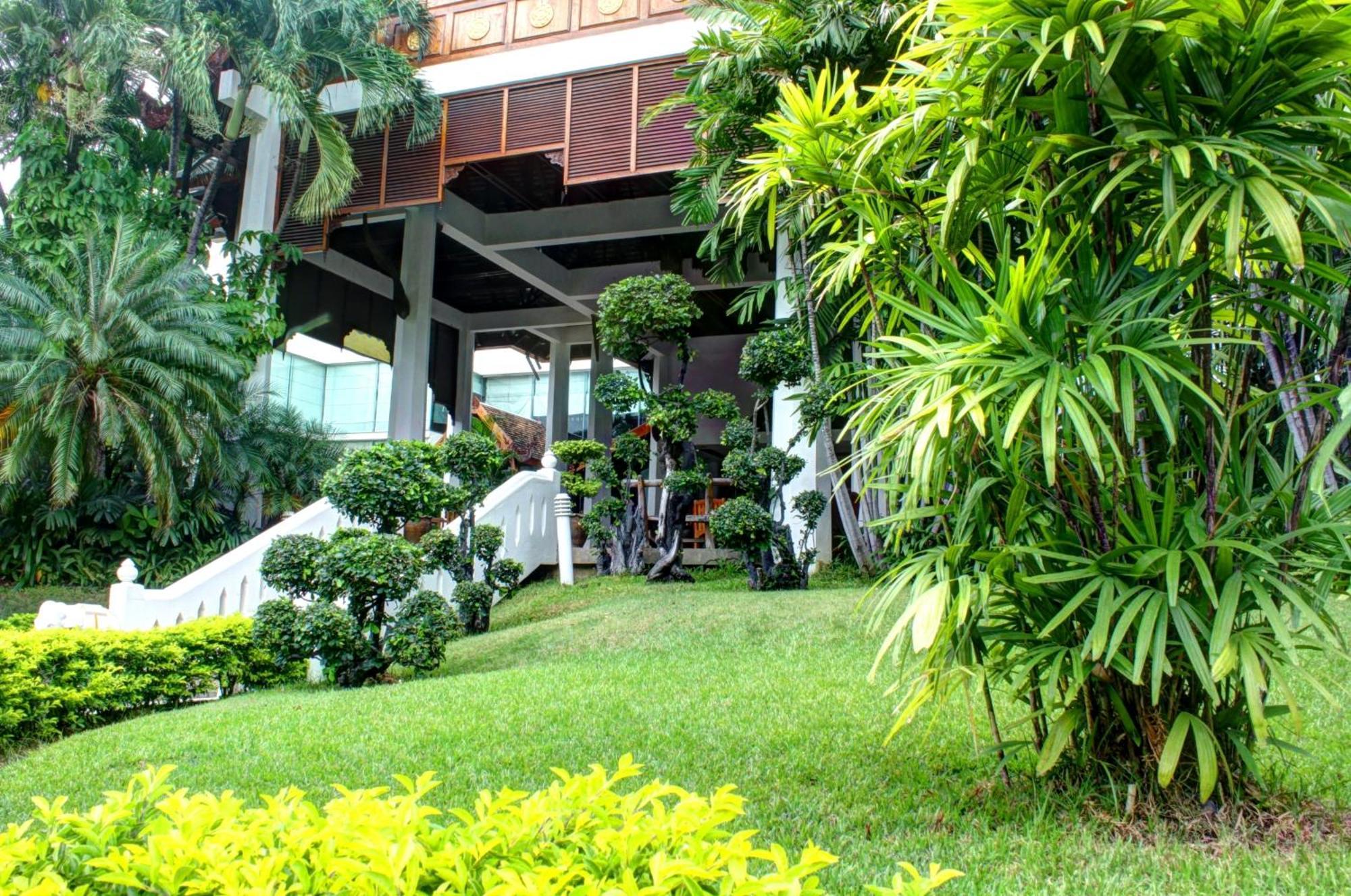 The Empress Hotel - Sha Extra Plus Chiang Mai Bagian luar foto