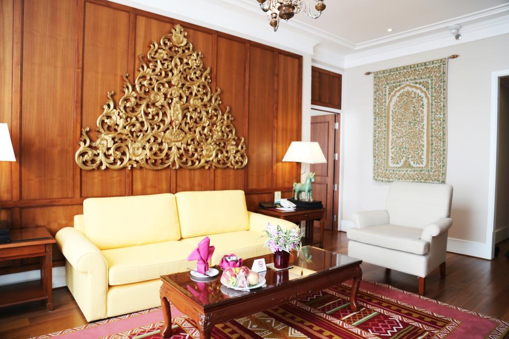 The Empress Hotel - Sha Extra Plus Chiang Mai Bagian luar foto