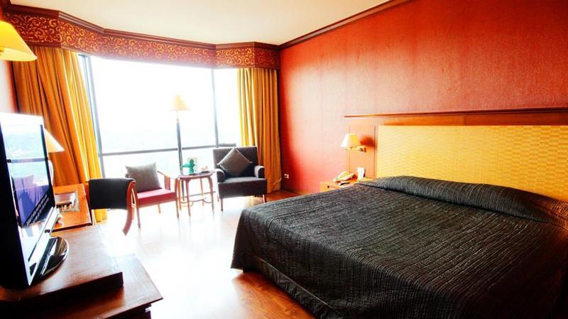 The Empress Hotel - Sha Extra Plus Chiang Mai Bagian luar foto