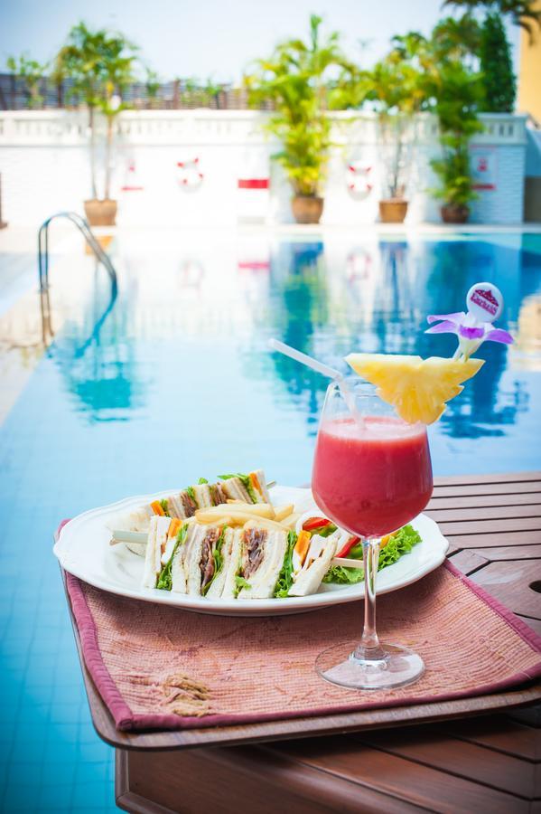 The Empress Hotel - Sha Extra Plus Chiang Mai Bagian luar foto