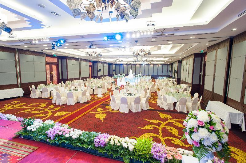 The Empress Hotel - Sha Extra Plus Chiang Mai Bagian luar foto