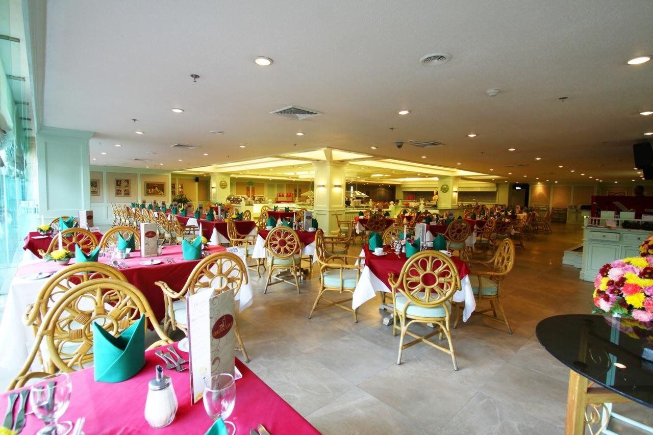 The Empress Hotel - Sha Extra Plus Chiang Mai Bagian luar foto